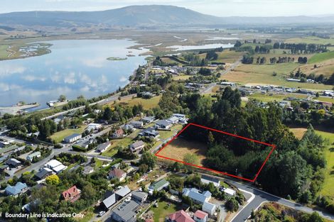 Photo of property in 10 Gull Street, Waihola, Milton, 9073