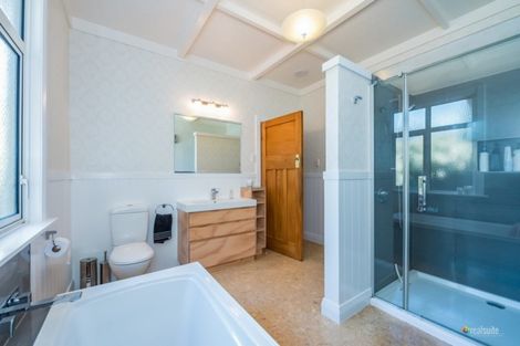 Photo of property in 25 Hinau Street, Woburn, Lower Hutt, 5010