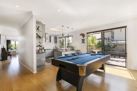 Photo of property in 23 Onemana Way, Te Atatu Peninsula, Auckland, 0610