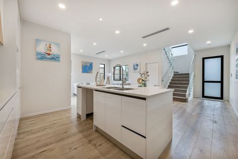 Photo of property in 24 Carrygawley Road, Flat Bush, Auckland, 2019