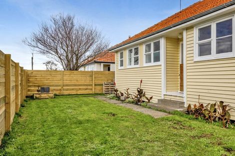 Photo of property in 31 Wilson Street, Waverley, 4510