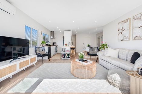 Photo of property in 1/7 Tuscan Place, Half Moon Bay, Auckland, 2012