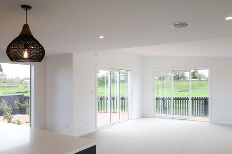 Photo of property in 24 Mangatainoka Lane, Awapuni, 4412