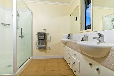 Photo of property in 37 Nautilus Drive, Gulf Harbour, Whangaparaoa, 0930