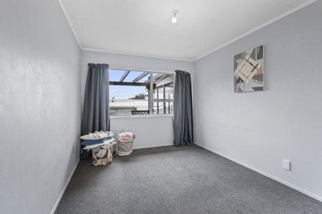 Photo of property in 14 Rainsford Street, Moturoa, New Plymouth, 4310