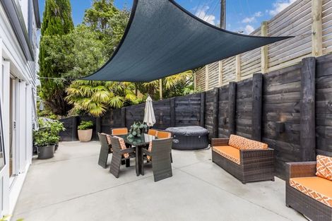 Photo of property in 19 Penton Road, Stanmore Bay, Whangaparaoa, 0932