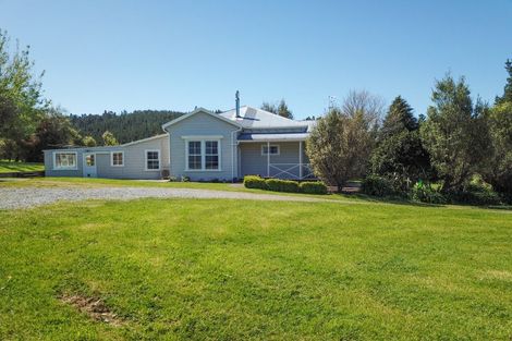 Photo of property in 71 Hoeke Road, Carrington, Carterton, 5791
