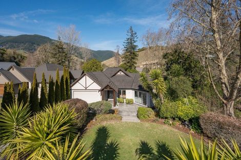 Photo of property in 25 Montebello Avenue, Stoke, Nelson, 7011