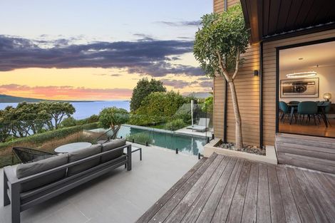 Photo of property in 24 Seacliffe Avenue, Belmont, Auckland, 0622