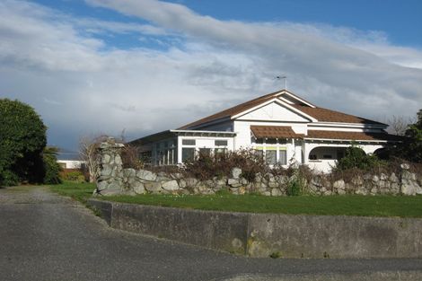 Photo of property in 76 Rolleston Street, Hokitika, 7810