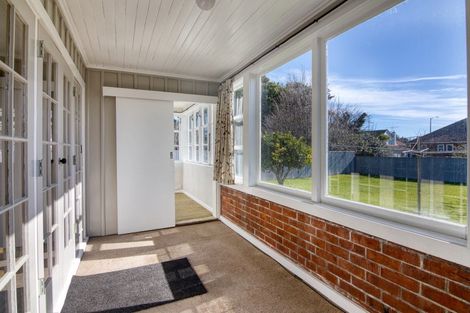 Photo of property in 129 Savage Crescent, West End, Palmerston North, 4412