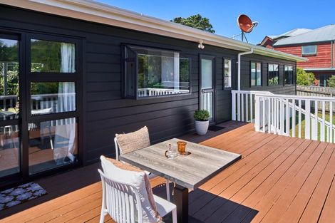 Photo of property in 301 Maungaraki Road, Maungaraki, Lower Hutt, 5010