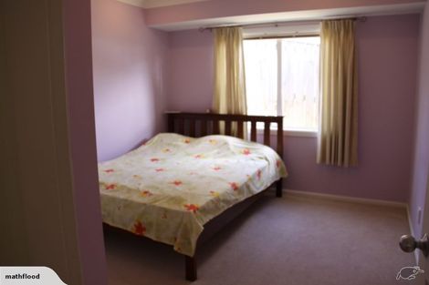 Photo of property in 4 Comber Place, Johnsonville, Wellington, 6037