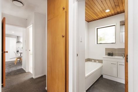 Photo of property in 30 Lees Road, Strowan, Christchurch, 8052
