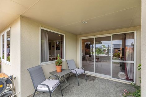 Photo of property in 2 Arthur Close, Clive, 4102