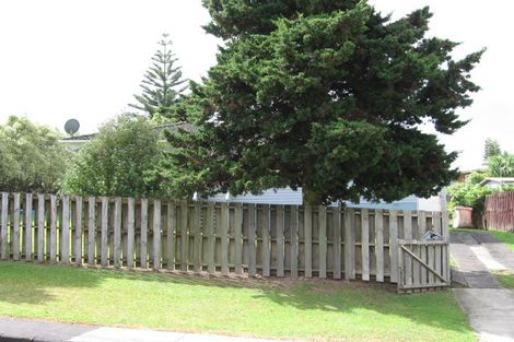 Photo of property in 73 Glendene Avenue, Glendene, Auckland, 0602