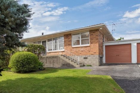 Photo of property in 3/77 Royal View Road, Te Atatu South, Auckland, 0610
