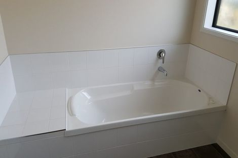 Photo of property in 39 Pegasus Place, Kelvin Grove, Palmerston North, 4414