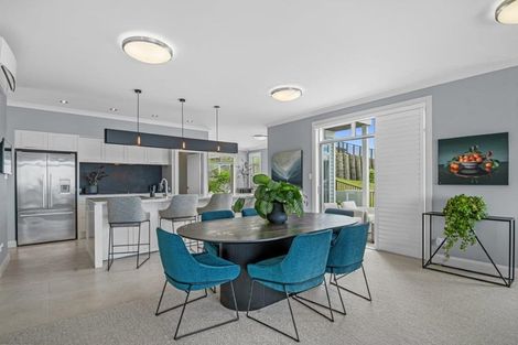 Photo of property in 25 Panorama Heights, Orewa, 0931