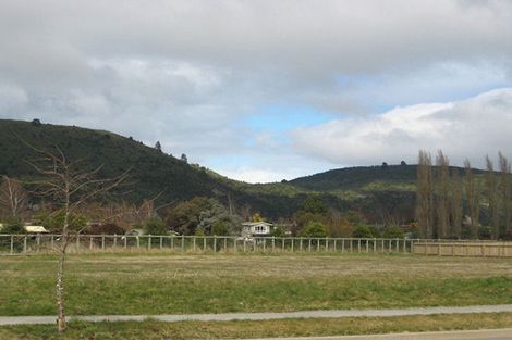 Photo of property in 139 Lisland Drive, Kinloch, Taupo, 3377