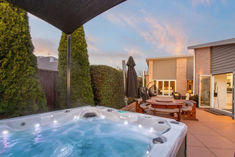 Photo of property in 16 Glen Oaks Drive, Northwood, Christchurch, 8051