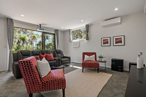 Photo of property in 293b Titirangi Road, Titirangi, Auckland, 0604
