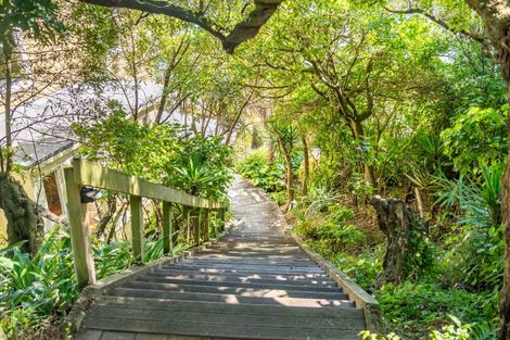 Photo of property in 55 Paremata Road, Paremata, Porirua, 5024