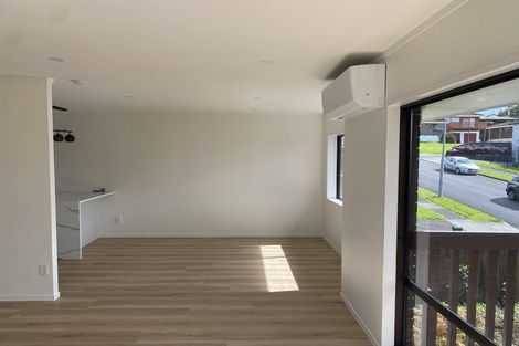 Photo of property in 33a Sunderlands Road, Half Moon Bay, Auckland, 2012
