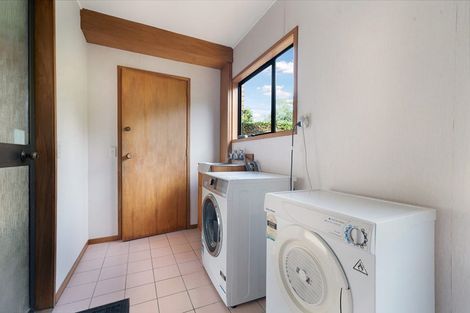Photo of property in 2/5 Highlight Parade, Te Atatu South, Auckland, 0610