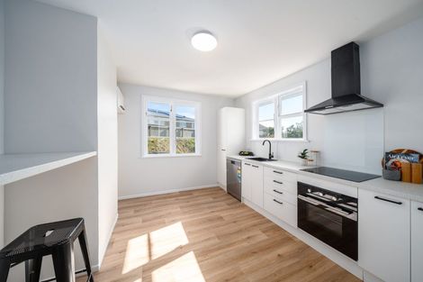 Photo of property in 35 Gloucester Street, Cannons Creek, Porirua, 5024