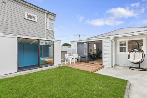 Photo of property in 40 Rua Street, Lyall Bay, Wellington, 6022