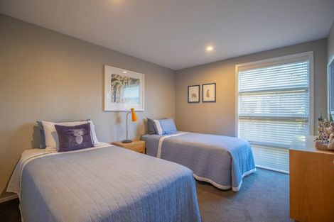 Photo of property in 36 Minaret Ridge, Wanaka, 9305