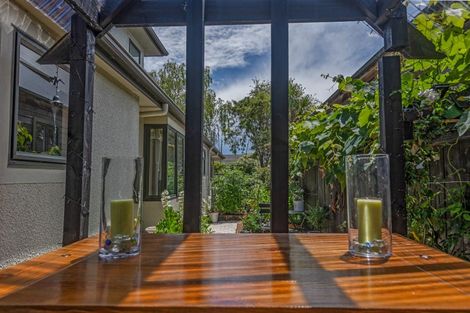 Photo of property in 18 Winston Avenue, Hokowhitu, Palmerston North, 4410