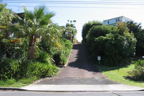 Photo of property in 14 Oban Road, Browns Bay, Auckland, 0630