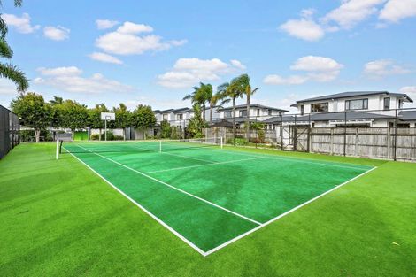 Photo of property in 118/2 Armoy Drive, East Tamaki, Auckland, 2016