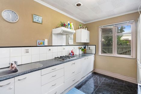 Photo of property in 7 Weraroa Road, Levin, 5510