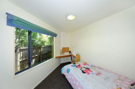 Photo of property in 15 Wilsons Road, Saint Martins, Christchurch, 8022