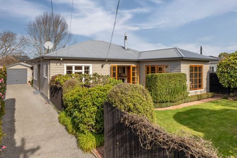 Photo of property in 33 Galway Avenue, Bryndwr, Christchurch, 8052