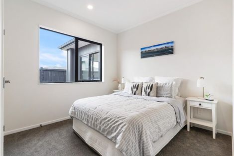 Photo of property in 11 Arahi Road, Clevedon, 2582