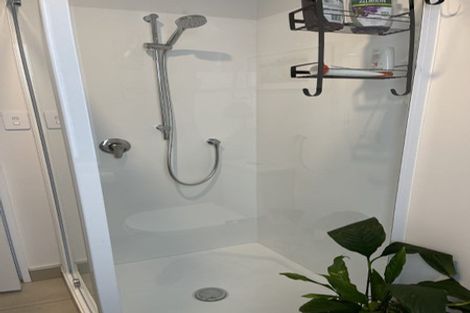 Photo of property in 6 Cook Street, Karori, Wellington, 6012