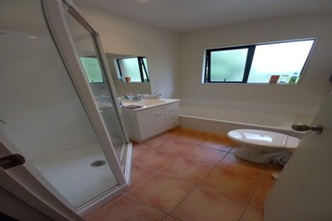 Photo of property in 1/8 Beaudine Avenue, Glenfield, Auckland, 0629