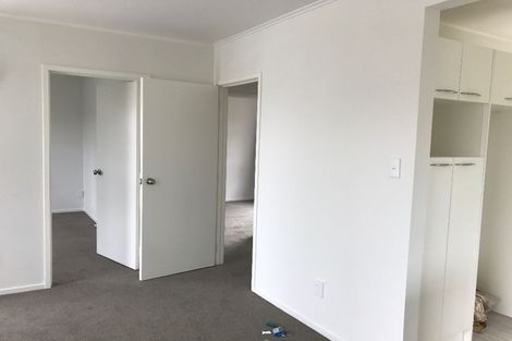 Photo of property in 2/24 Tobruk Crescent, Milford, Auckland, 0620