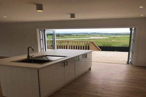 Photo of property in 35 Kowhai Street, Helensville, 0800