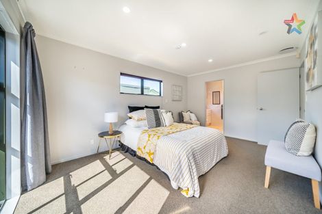 Photo of property in 5b Kilkenny Grove, Wainuiomata, Lower Hutt, 5014