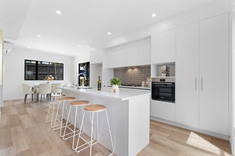 Photo of property in 31 Diana Drive, Glenfield, Auckland, 0627