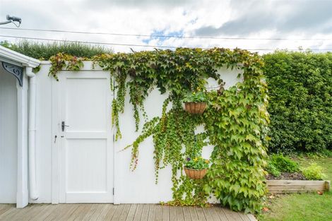 Photo of property in 30 Signal Street, Marton, 4710