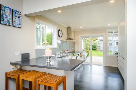 Photo of property in 30 Signal Street, Marton, 4710