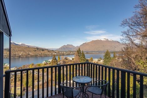 Photo of property in 9 Woodlands Close, Queenstown, 9300