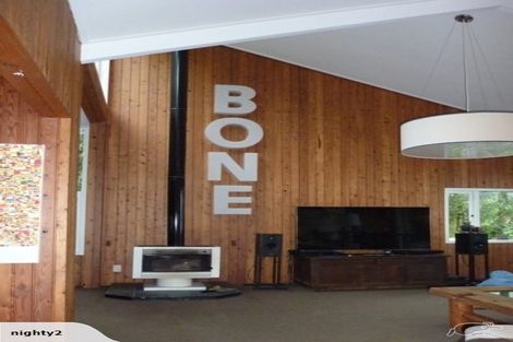 Photo of property in 2 Maramanui Way, Karaka Bays, Wellington, 6022