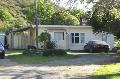 Photo of property in 2a/1 Canterbury Street, Picton, 7220
